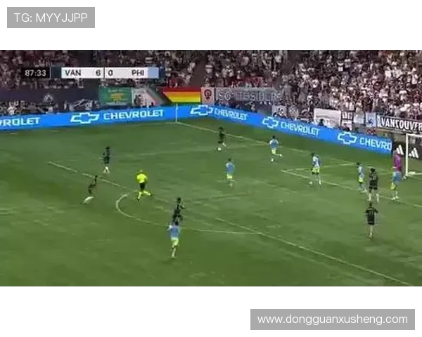 穆勒36岁生日夜上演帽子戏法 助温哥华白浪7-0大胜对手